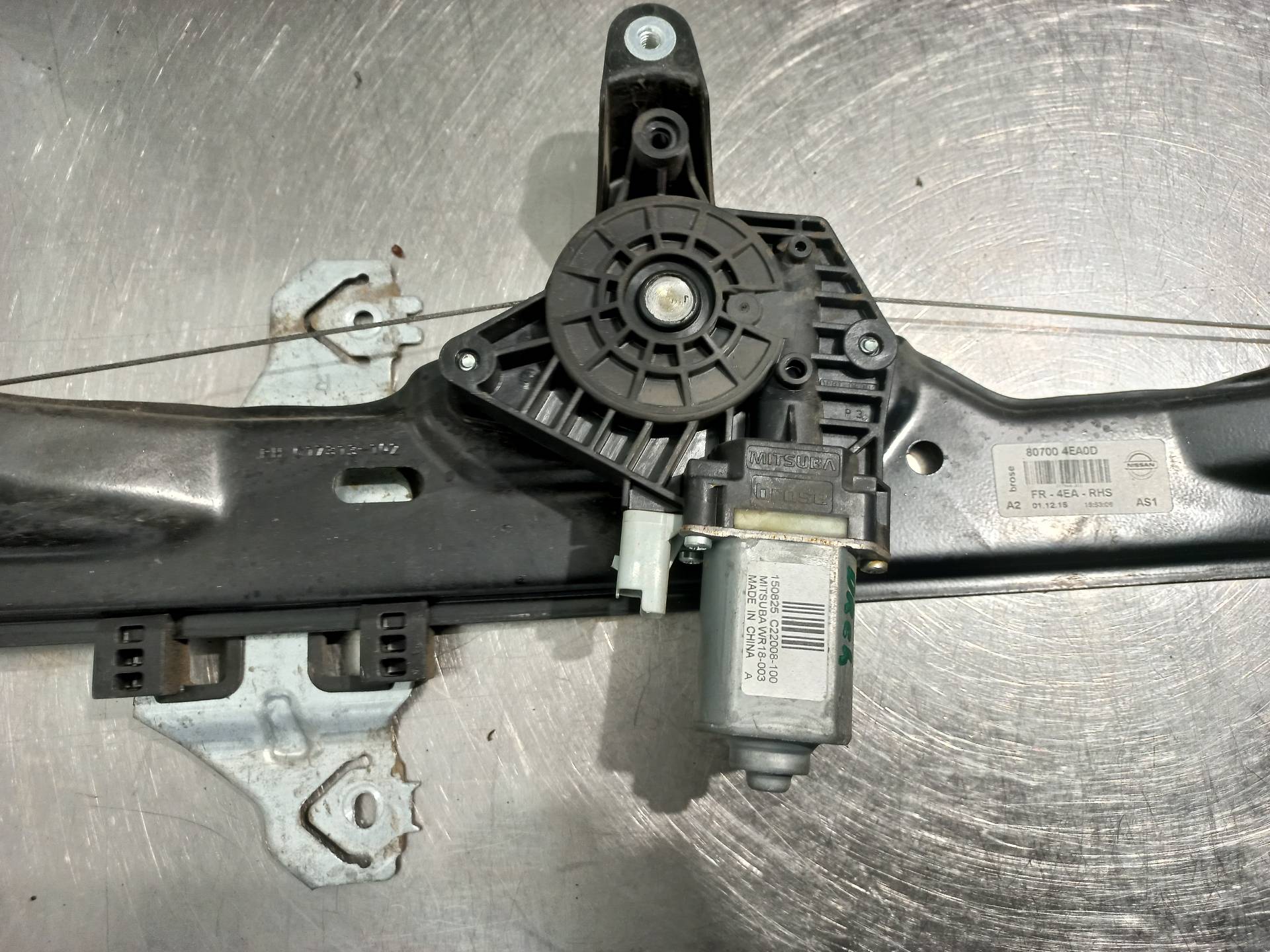 NISSAN Qashqai 2 generation (2013-2023) Front Right Door Window Regulator 807004EA0D 26411228