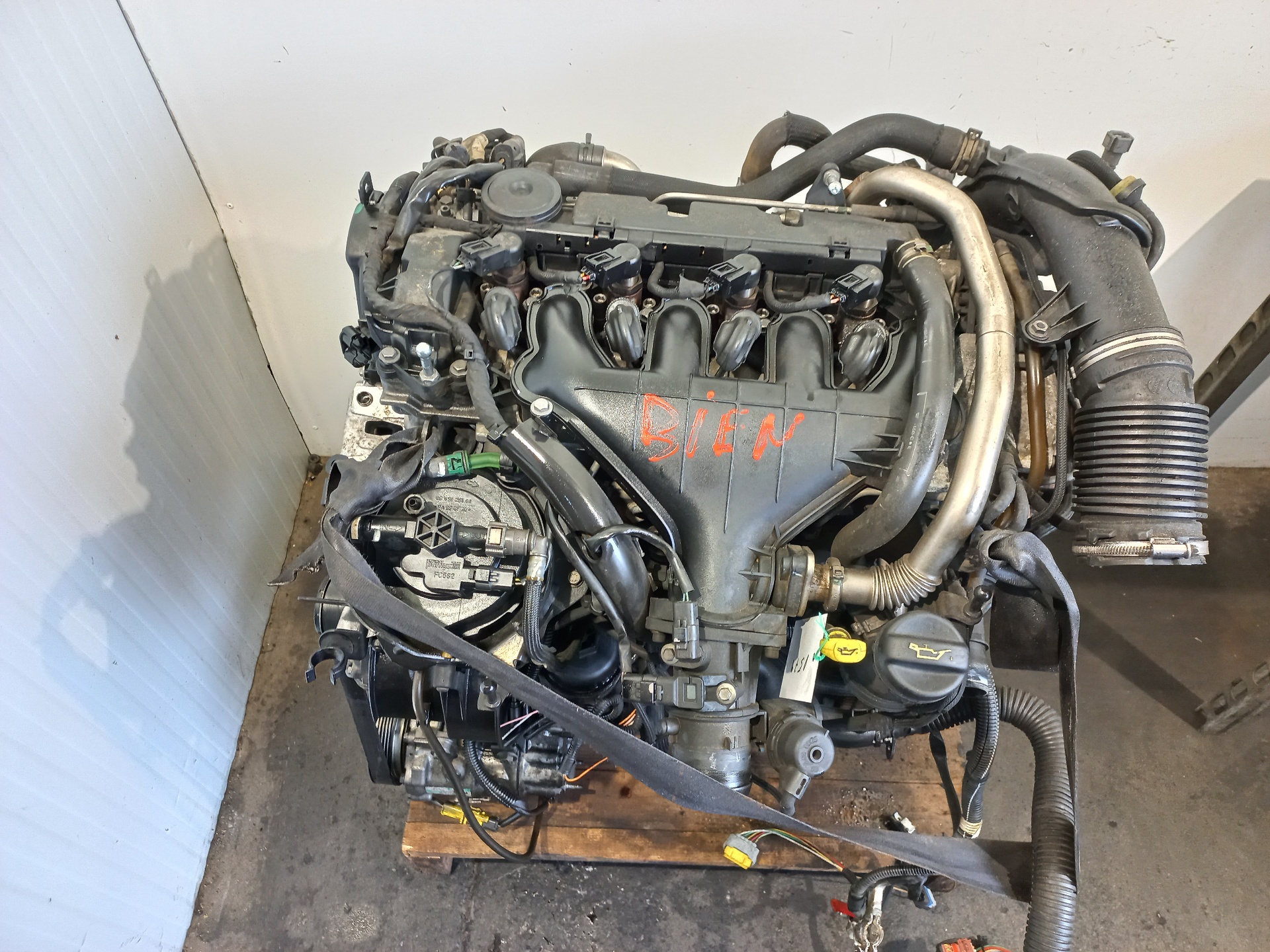 CITROËN C4 Picasso 1 generation (2006-2013) Engine RHJ 24888626