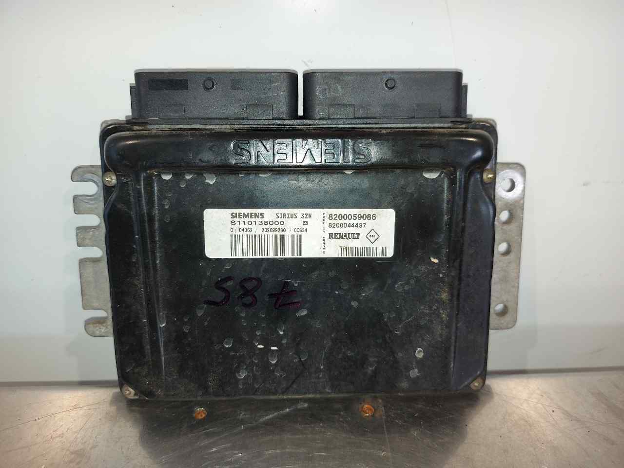 VAUXHALL Блок керування двигуном ECU 8200059086 26407392