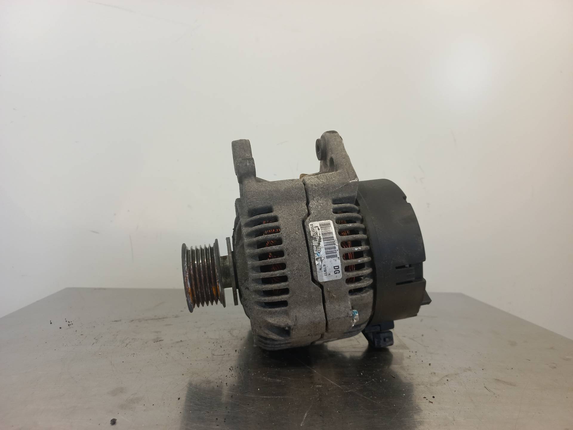 TOYOTA Corolla 1 generation E10 (1966-1970) Alternator 0123310020 24889700