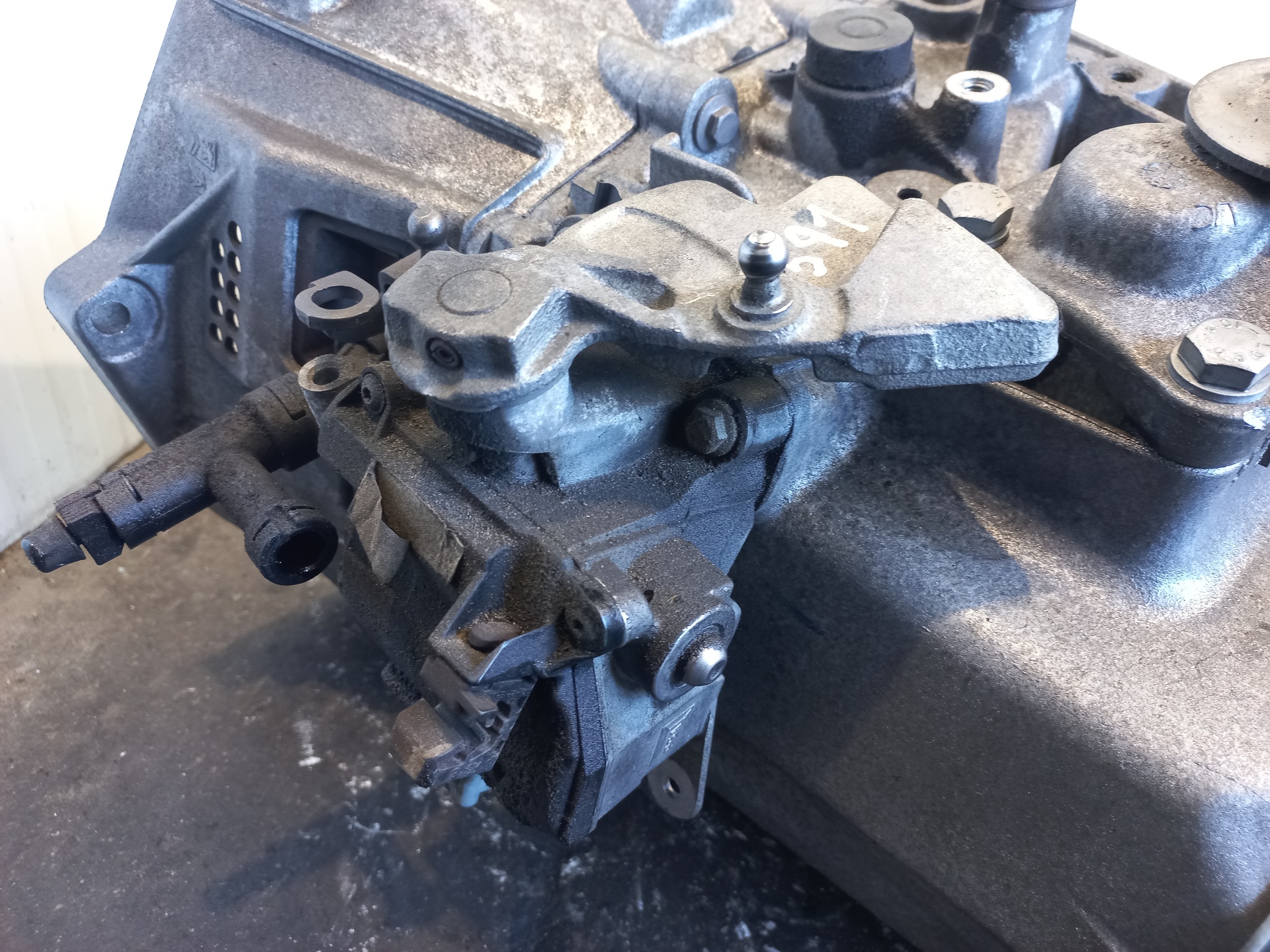 CITROËN C4 Picasso 1 generation (2006-2013) Gearbox 20EA07 24891657