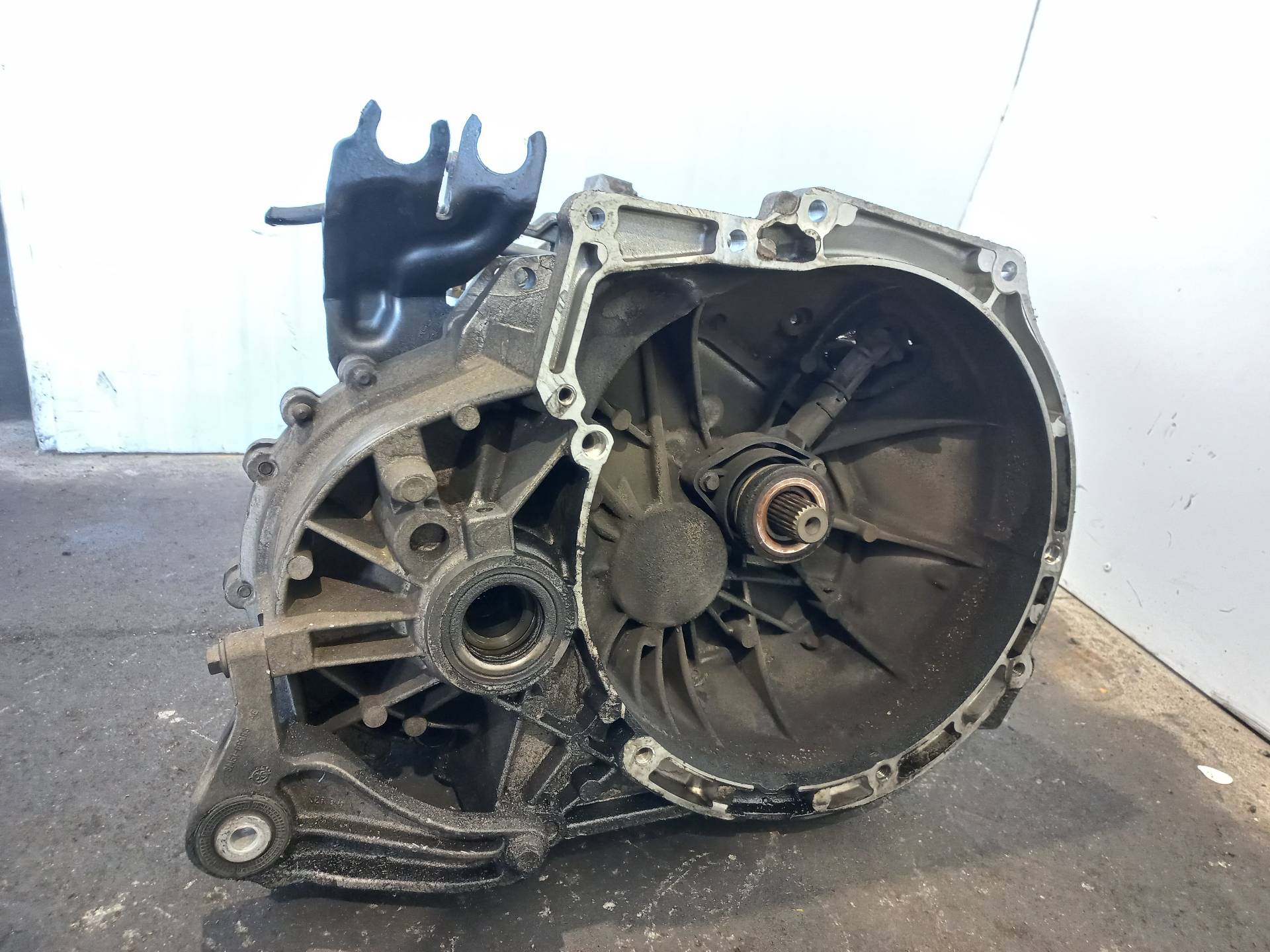 PEUGEOT 3008 1 generation (2010-2016) Gearbox 3M5R7002YF 26410137