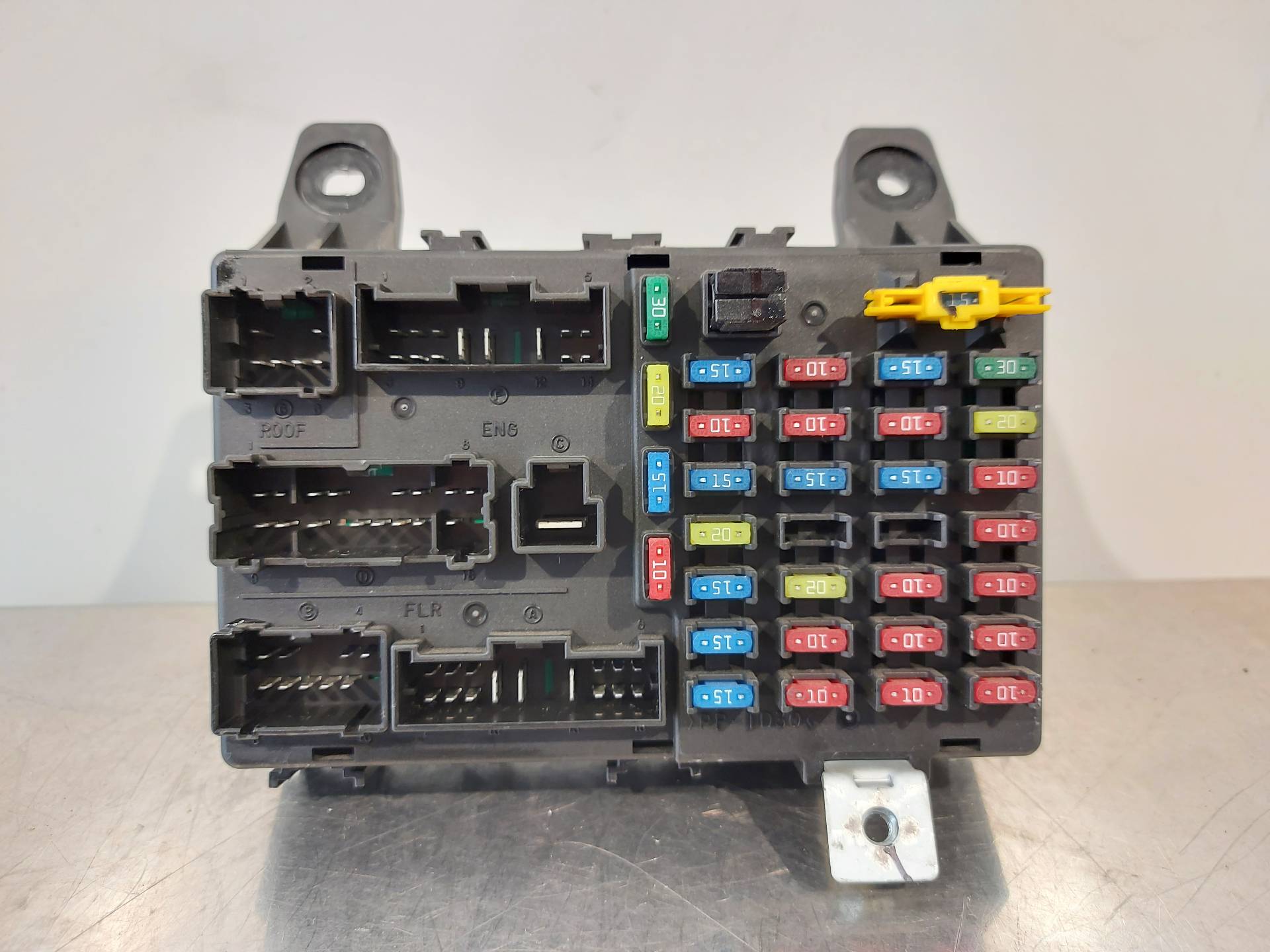 HYUNDAI Fuse Box 911981C020 26407146