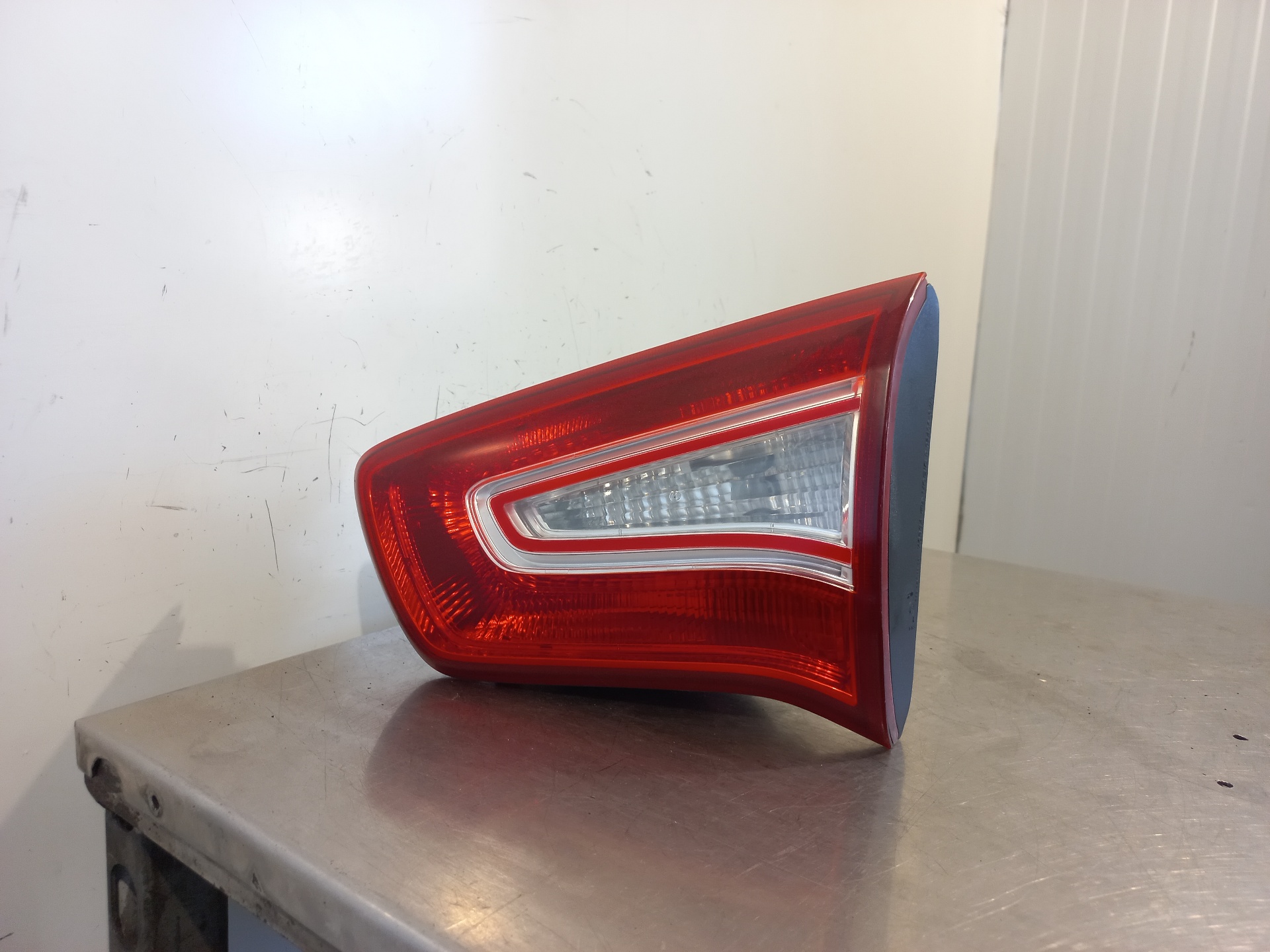 KIA Sportage 3 generation (2010-2015) Rear Right Taillight Lamp 924063W0 26417636