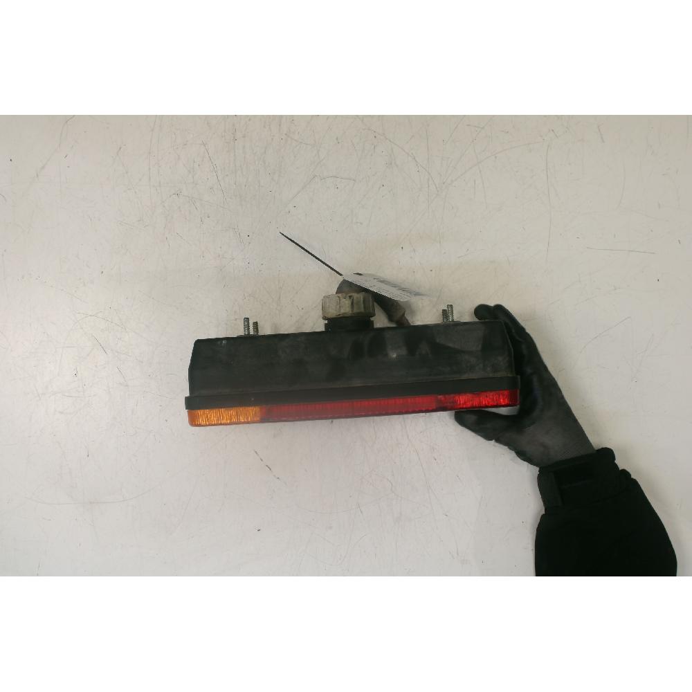 Pisca tras esquerdo FIAT 8060.24 de Iveco (fiat/om) Serie m (82>92<) (dal 110.17 al 145.17) 1982-1992 - pieza usada