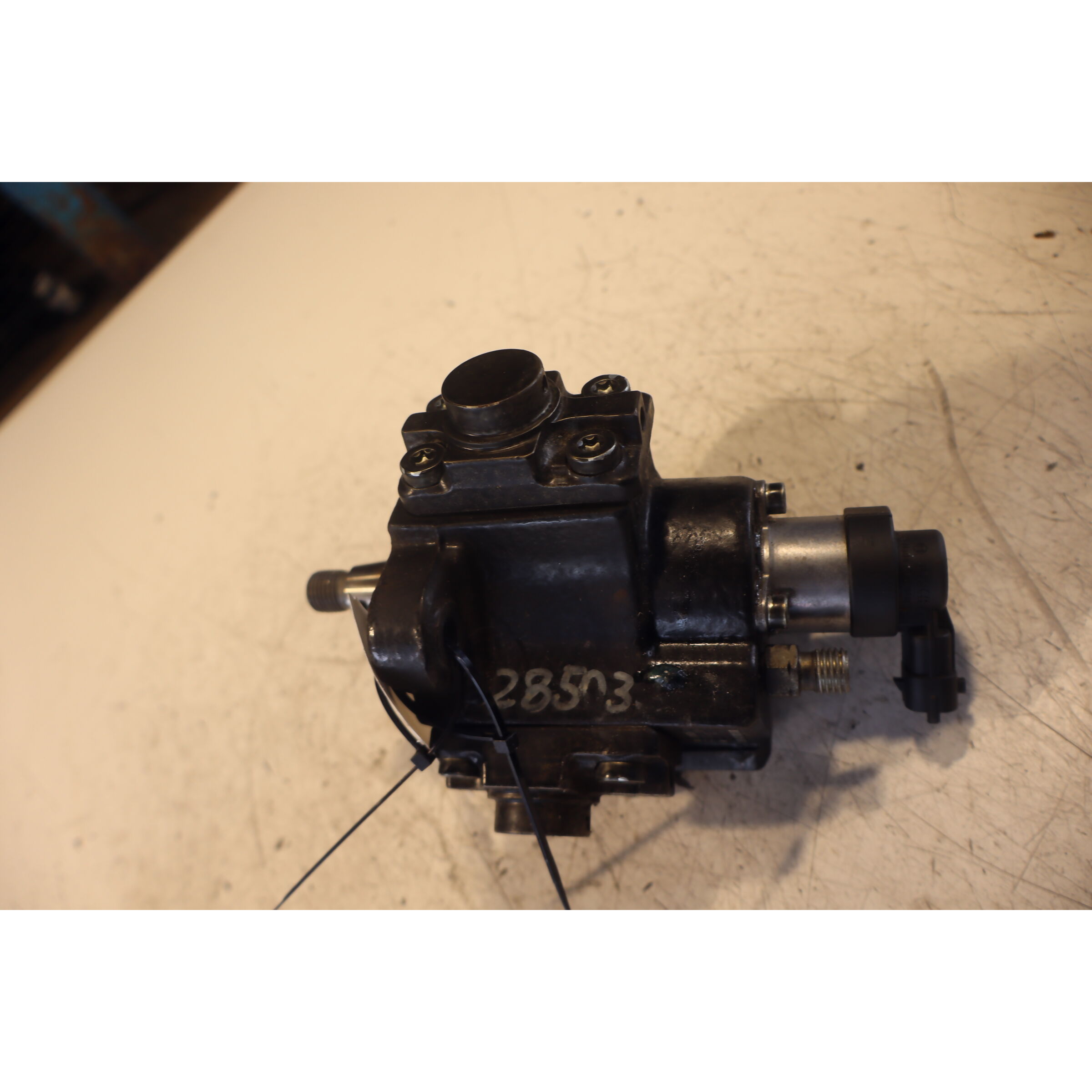 Bomba de inyección 55260384 0445010466,0445010397 de Jeep Renegade suv (bu, b1, bv) 0-0 - pieza usada