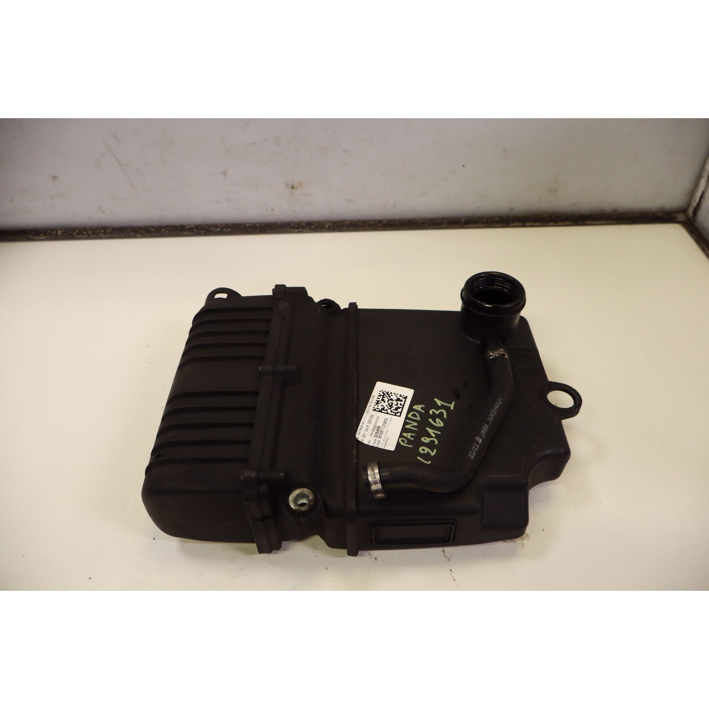 Caja filtro de aire 350A1000 52082554,51773400 de Fiat Panda / panda classic (169_) 2010-2013 - pieza usada