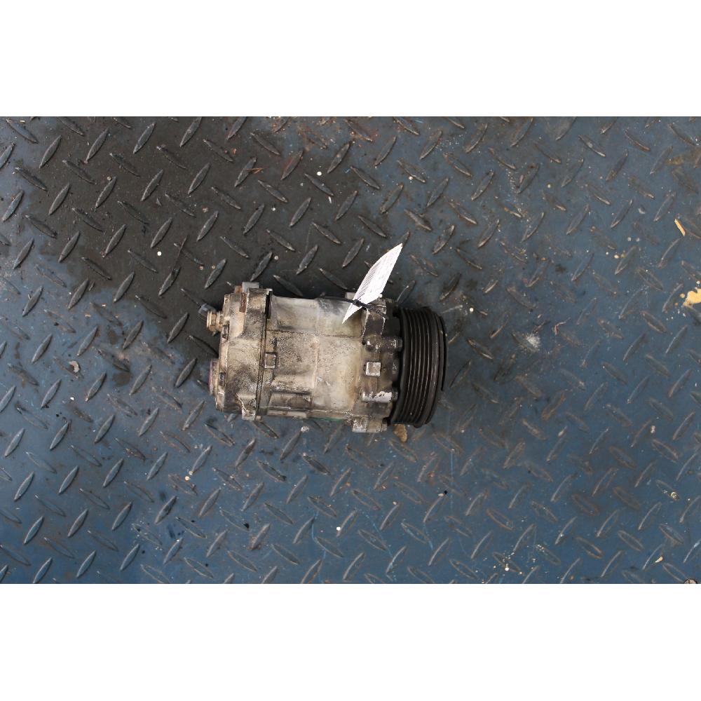 Compresor del aire acondicionado AEX 7158 de Volkswagen Polo iii (6n1) 1994-1995 - pieza usada