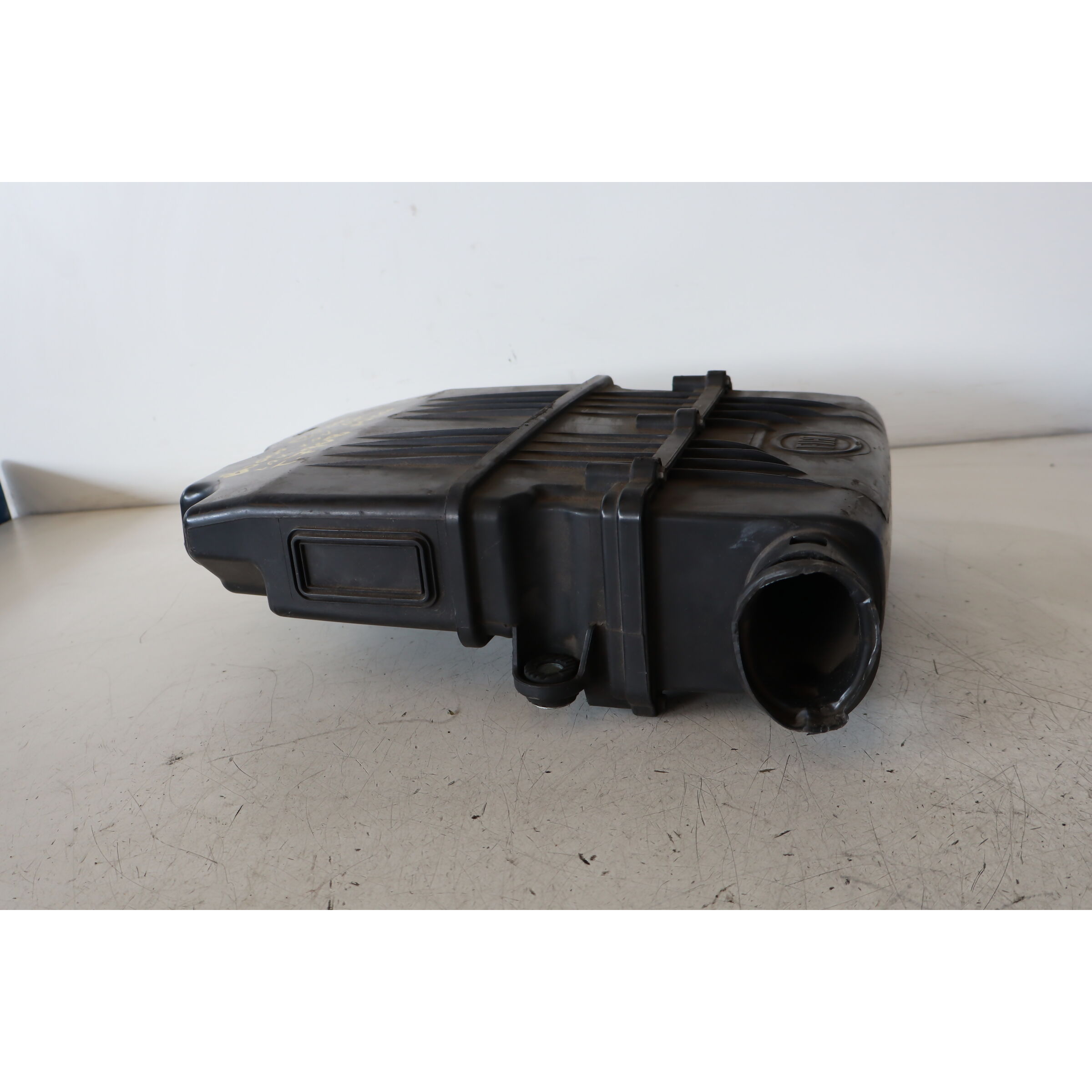 Caja filtro de aire 169A4000 52082554,51773400 de Fiat Grande punto (05>) (2y)(4c) -punto evo (09>) (3j) 2005-2026 - pieza usada