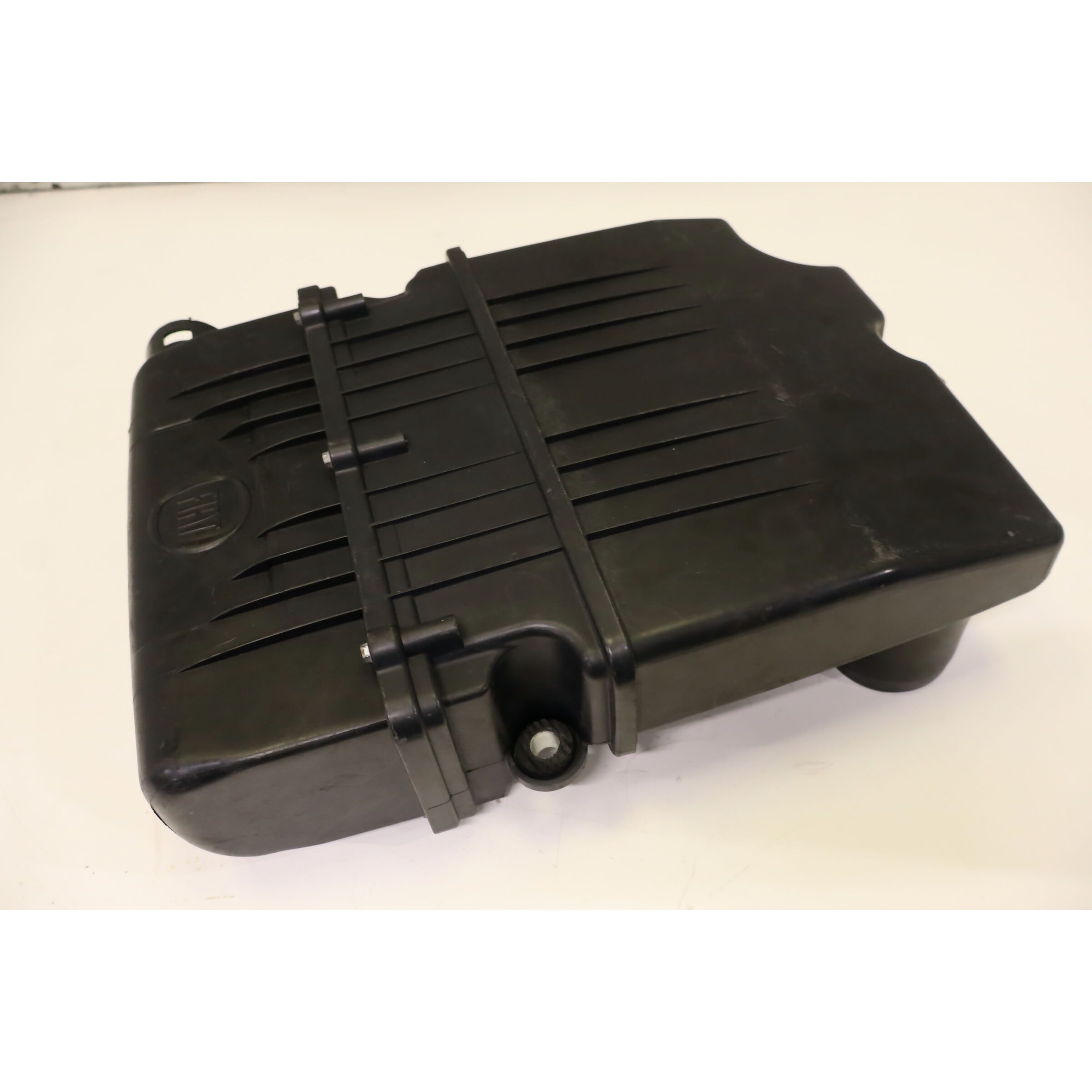 Caja filtro de aire 199A4000 52082554,51773400 de Fiat Grande punto (05>) (2y)(4c) -punto evo (09>) (3j) 2005-2026 - pieza usada