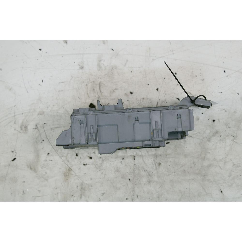 Scatola porta fusibili 199A2000 01358812080 de Fiat Qubo (08>16<) (16>19<) 2007-0 - pieza usada