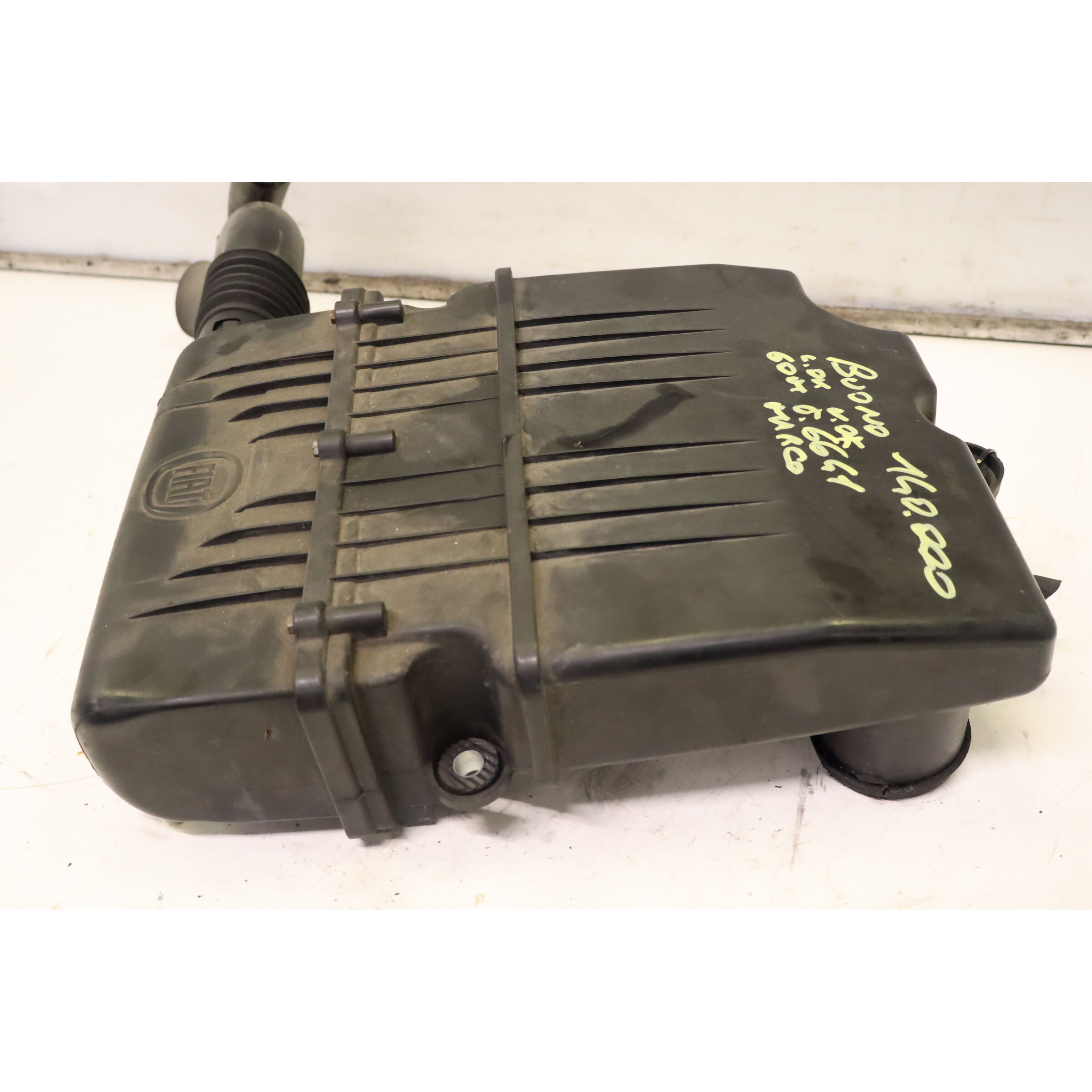 Caja filtro de aire 350A1000 52082554,51773400 de Fiat Grande punto (05>) (2y)(4c) -punto evo (09>) (3j) 2005-2026 - pieza usada
