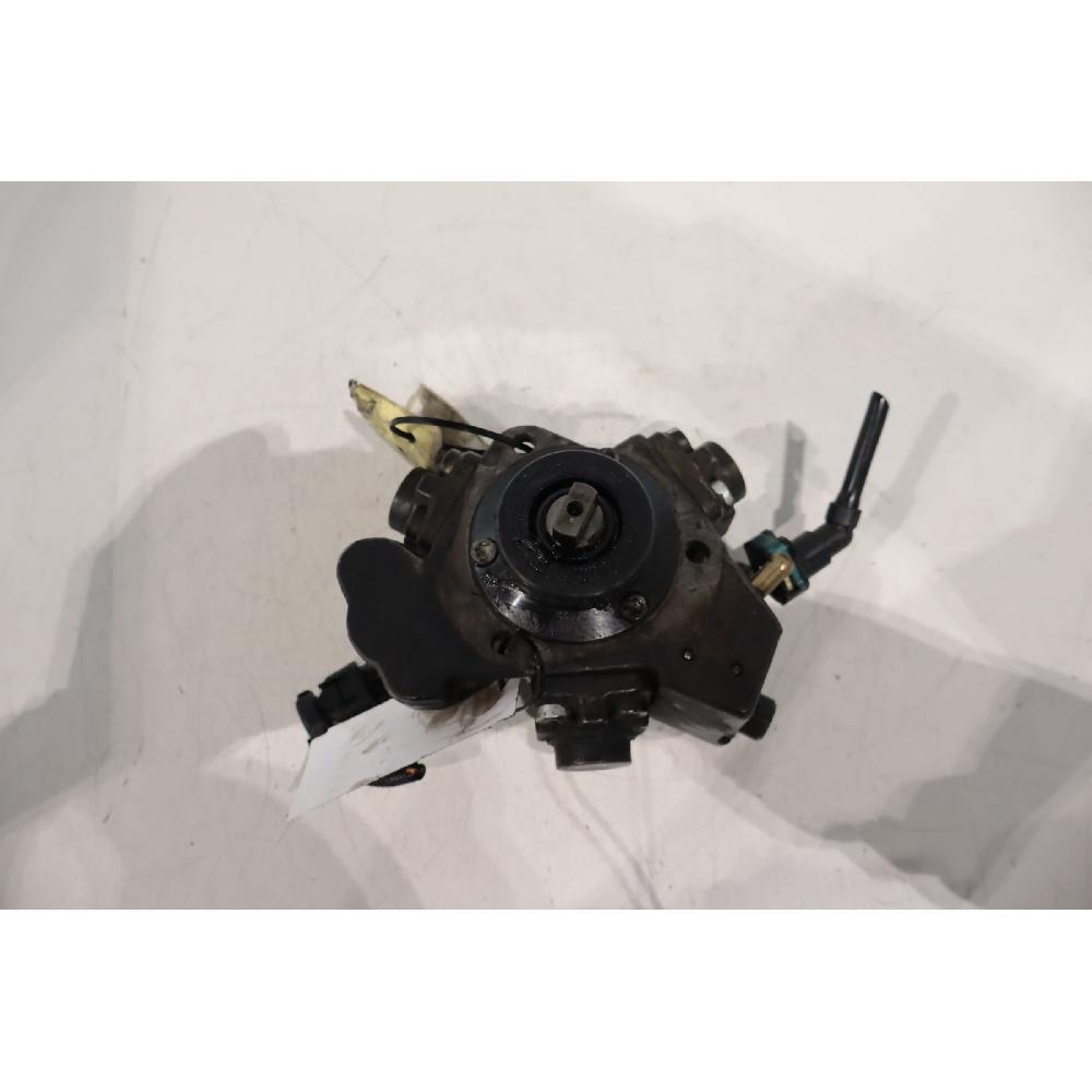 Injection pump A13DTE 0445010204 de Opel Meriva b monospace (s10) 2010-2017 - pieza usada
