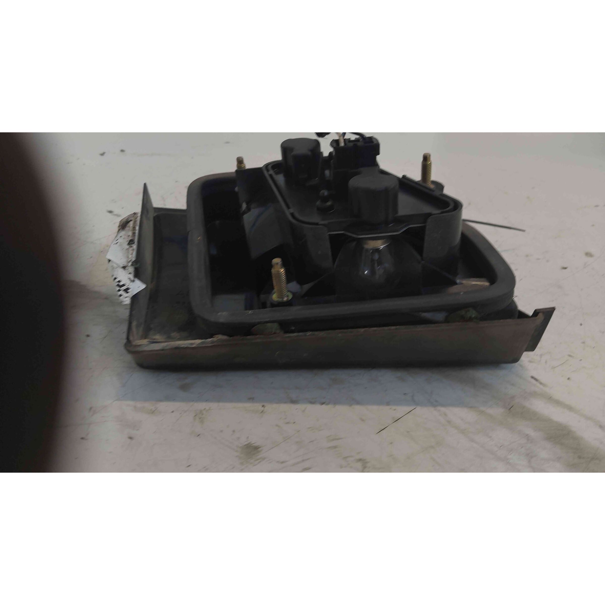 Piloto trasero derecho interior B204L 4957429 de Saab 9-3 (ys3d) 1999-2002 - pieza usada
