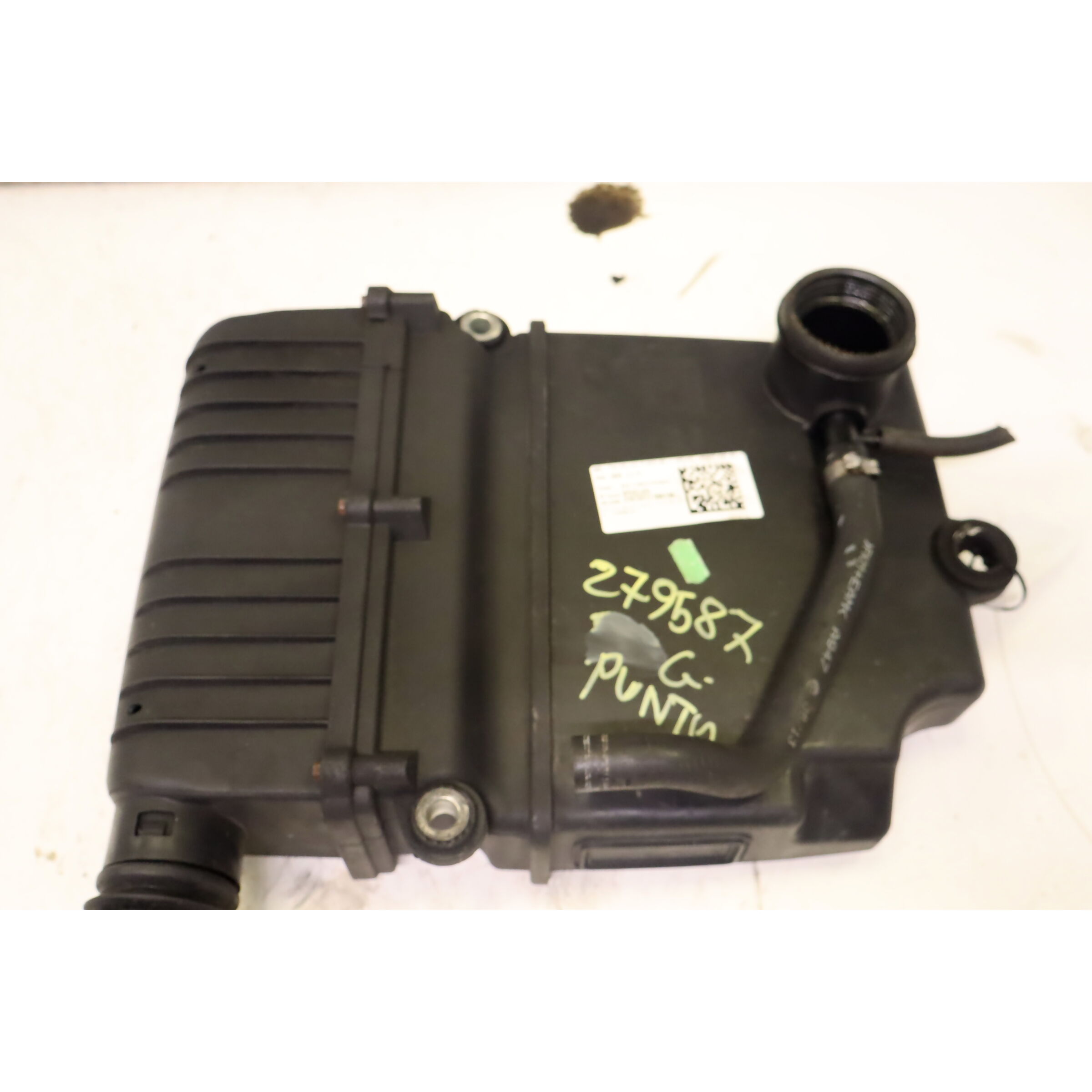 Caja filtro de aire 350A1000 52082554,51773400 de Fiat Grande punto (05>) (2y)(4c) -punto evo (09>) (3j) 2005-2026 - pieza usada