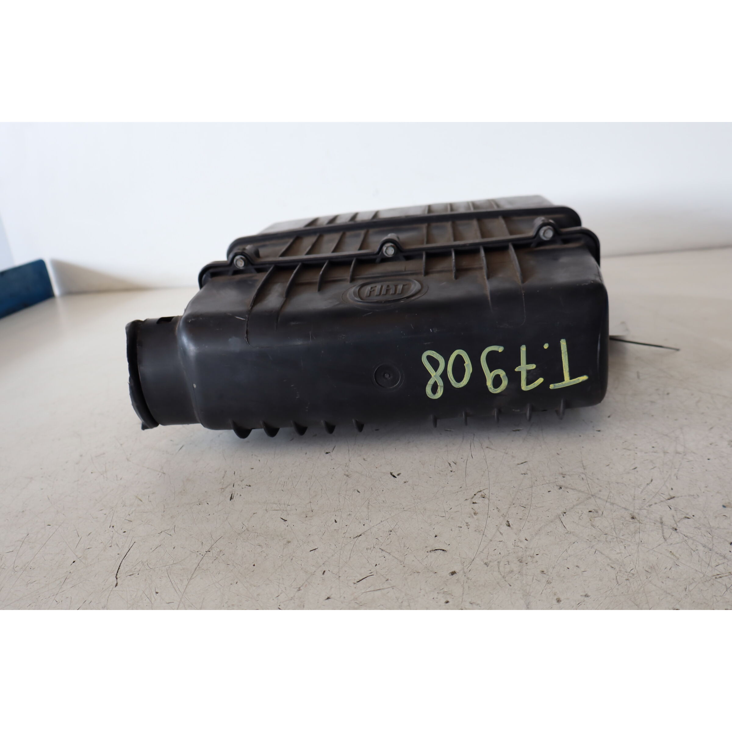 Caja filtro de aire 169A4000 52082554,51773400 de Fiat Grande punto (05>) (2y)(4c) -punto evo (09>) (3j) 2005-2026 - pieza usada