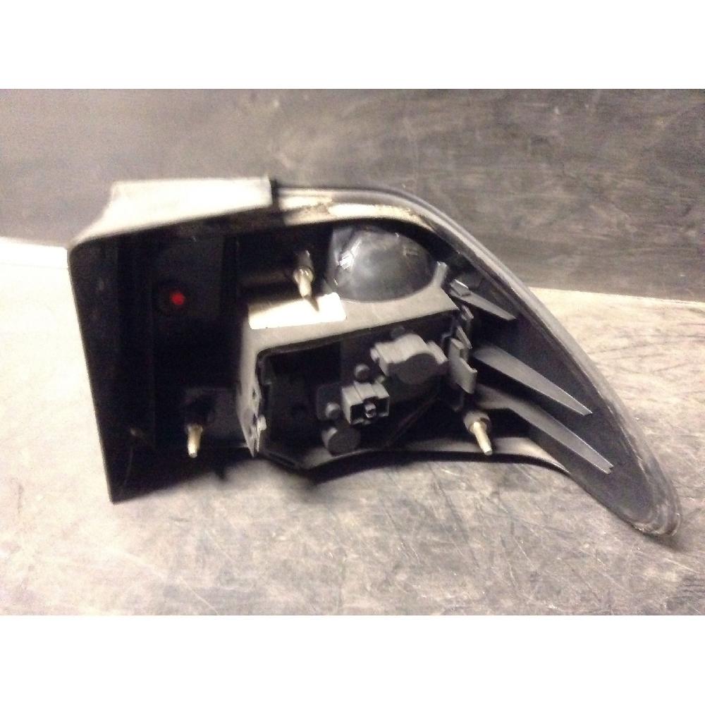 Piloto trasero izquierdo 4468955 de Saab 900 (93>) 1993-2025 - pieza usada