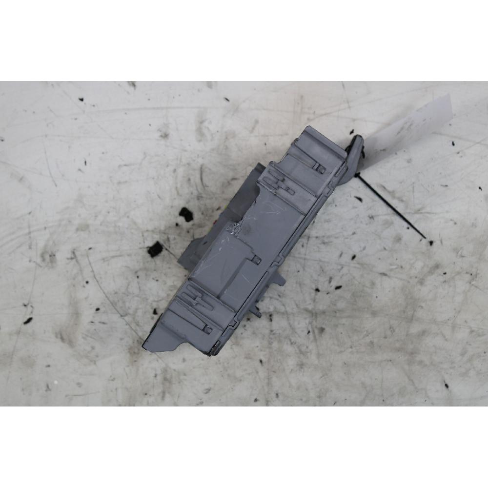 Scatola porta fusibili 199A2000 01358812080 de Fiat Qubo (08>16<) (16>19<) 2007-0 - pieza usada