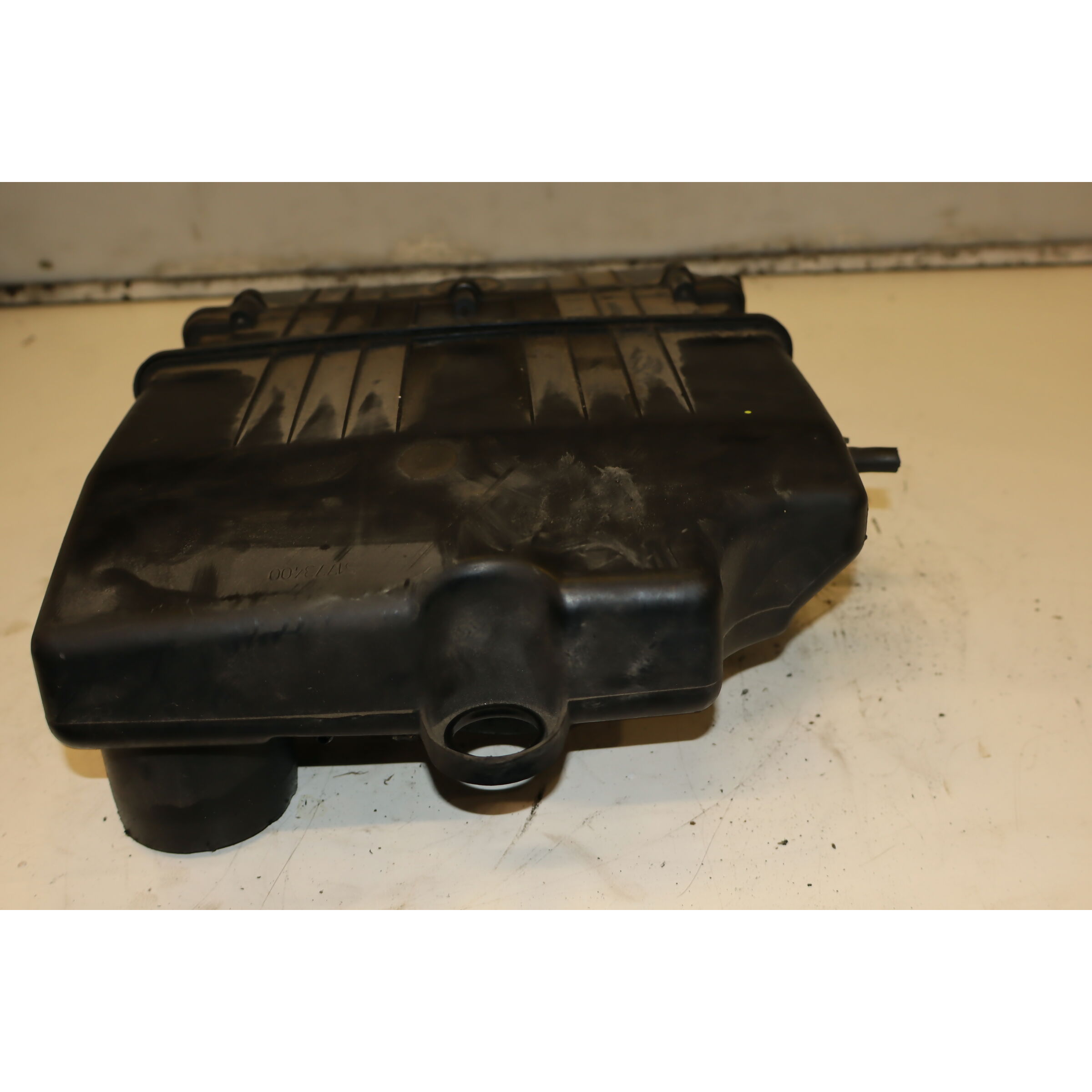 Caja filtro de aire 350A1000 52082554,51773400 de Fiat Grande punto (05>) (2y)(4c) -punto evo (09>) (3j) 2005-2026 - pieza usada