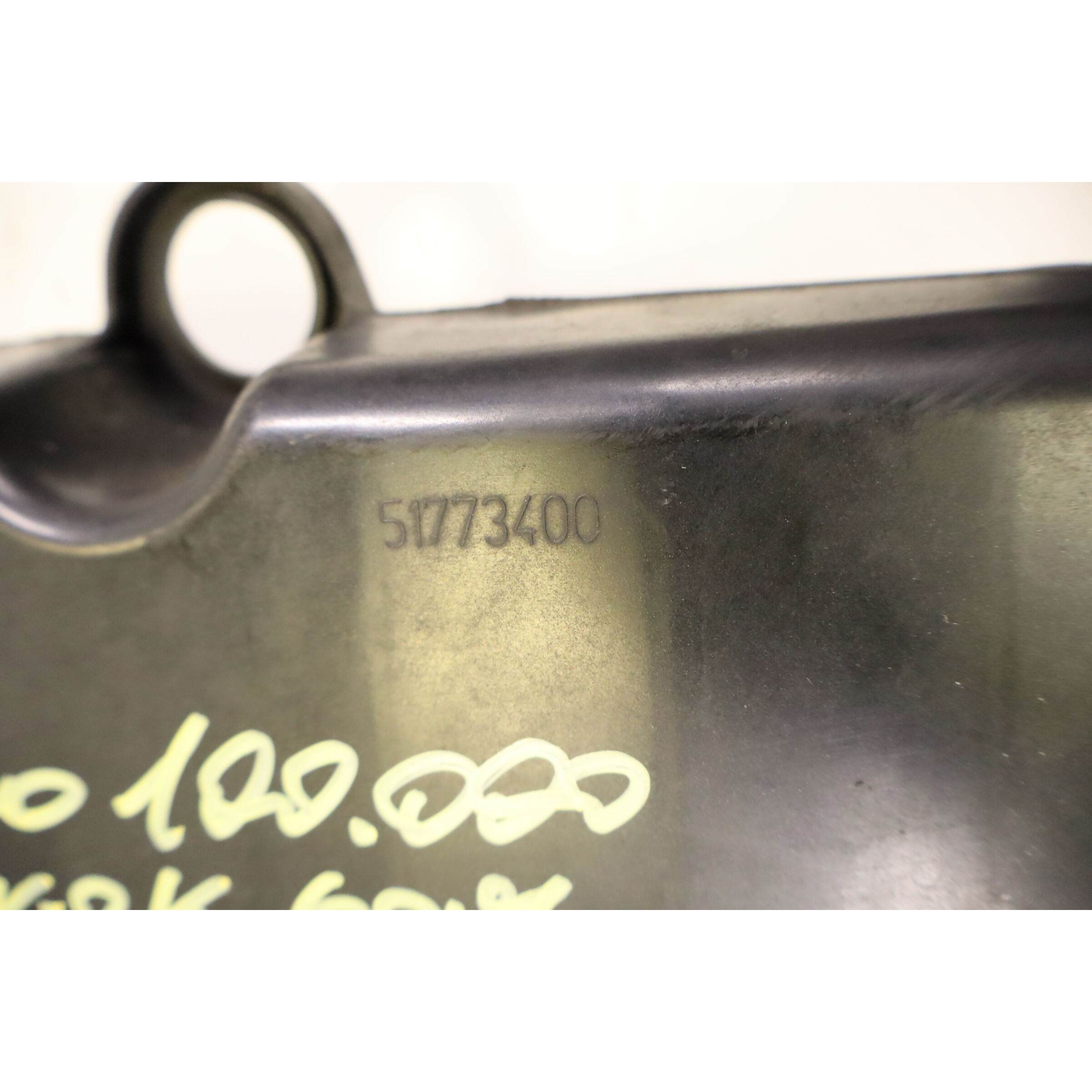 Caja filtro de aire 350A1000 51773400 de Fiat Fiorino furgón/ranchera familiar (225_) 2007-2019 - pieza usada