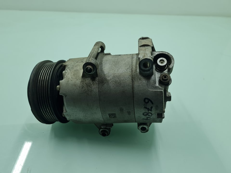Compresseur clim T1DA 2025775 de Ford Focus iii sedán 2010-2015 116 CV