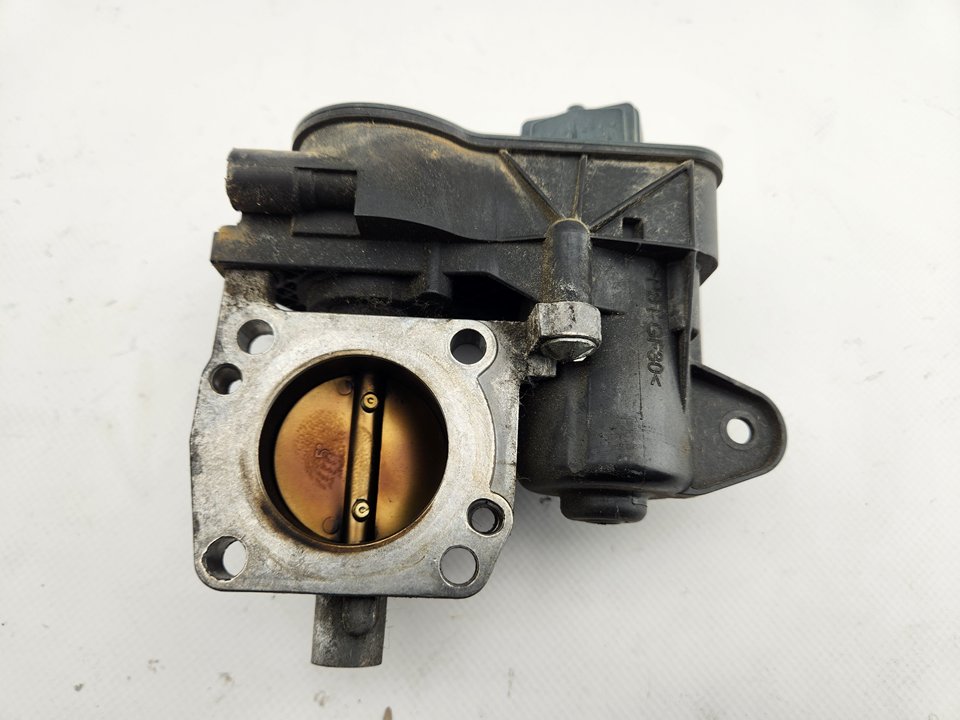 Drosselklappe HM01 9673622300 de Peugeot 108 2018-0 81 CV con 102130 km - pieza usada
