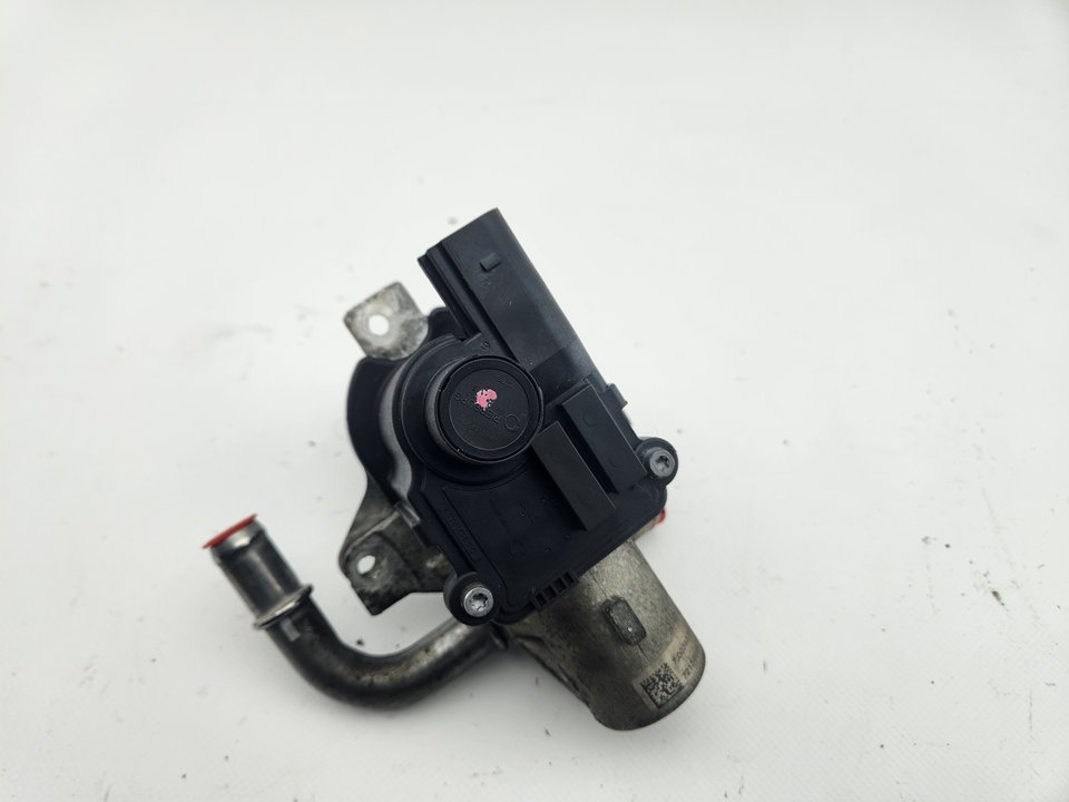 Valvula egr K9K846 70036814 de Renault Ds 3 (sa_) 2015-2019 95 CV con 274000 km - pieza usada