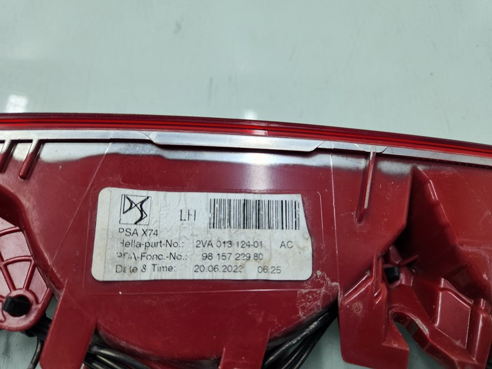 Piloto paragolpes trasero izquierdo AH01 9815722980 de Ds Ds 7 crossback (j4_, jr_, jc_) 2017-0 177 CV con 57489 km - pieza usada