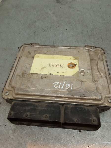 Centralita motor uce 0281012533 de Opel Vectra opc 2005-2008 255 CV - pieza usada