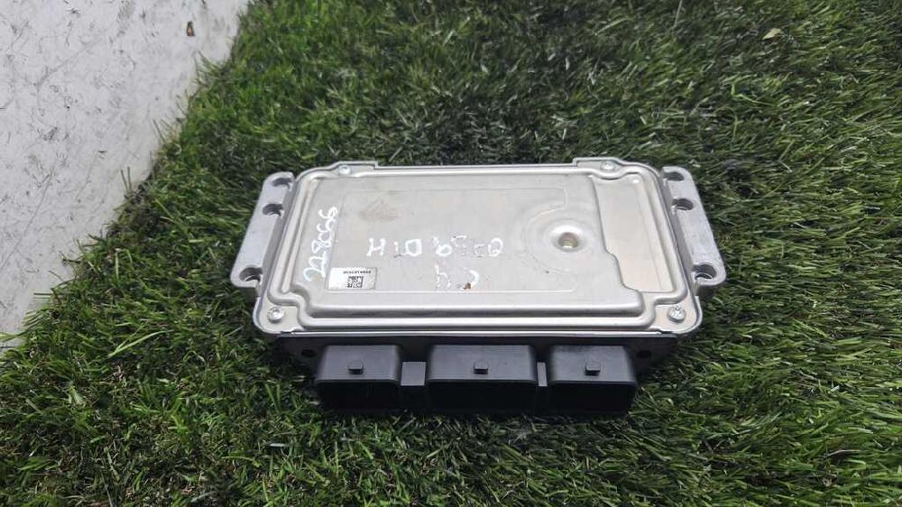 Centralita motor uce NFU 0261208899 de Citroen C4 i sedán 2006-2011 109 CV - pieza usada