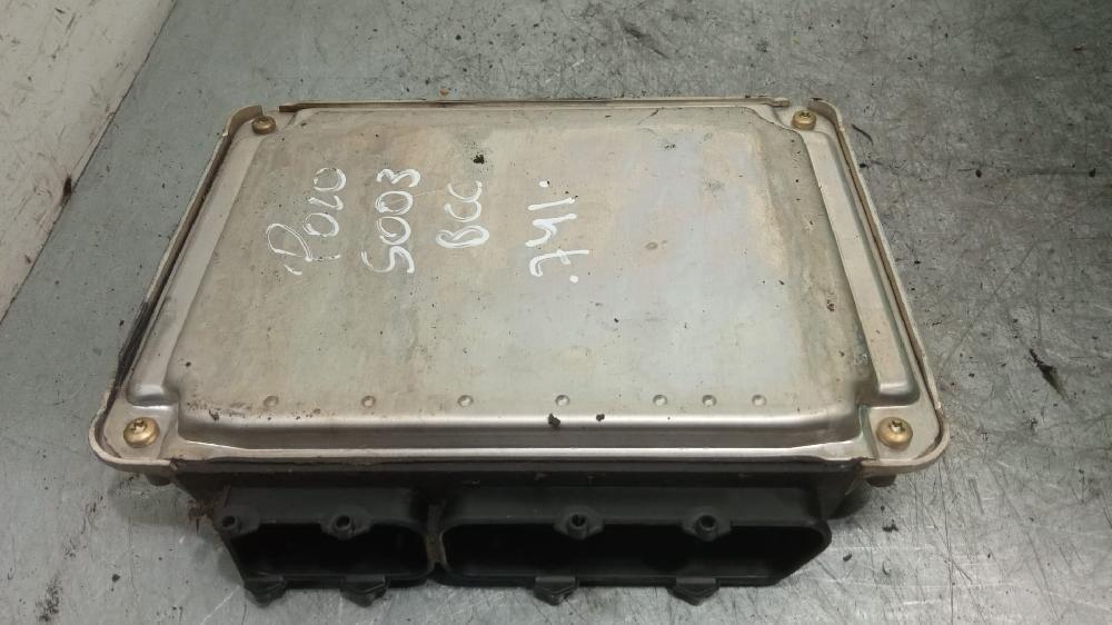 Centralita motor uce AUD 0261207178 de Volkswagen Polo (6n2) 1999-2001 60 CV - pieza usada