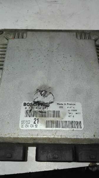 Switchboard engine uce 0281010871 de Citroen Xsara break (n2) 2001-2005 109 CV
