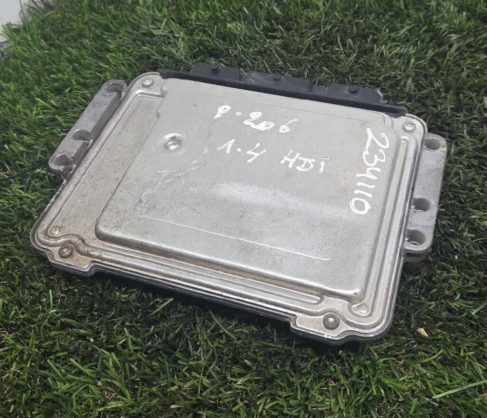 Switchboard engine uce 0281011089 de Peugeot 206 1998-2003 - pieza usada