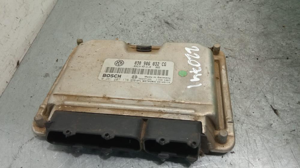 Centralita motor uce AUD 0261207178 de Volkswagen Polo (6n2) 1999-2001 60 CV
