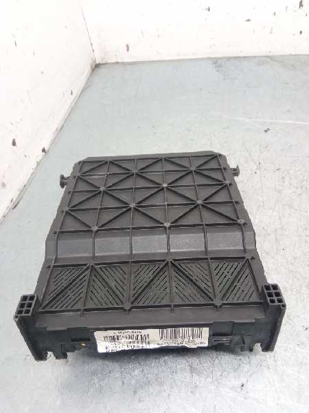 Caja de relés / fusibles 9655221180 de Peugeot 407 2004-2010