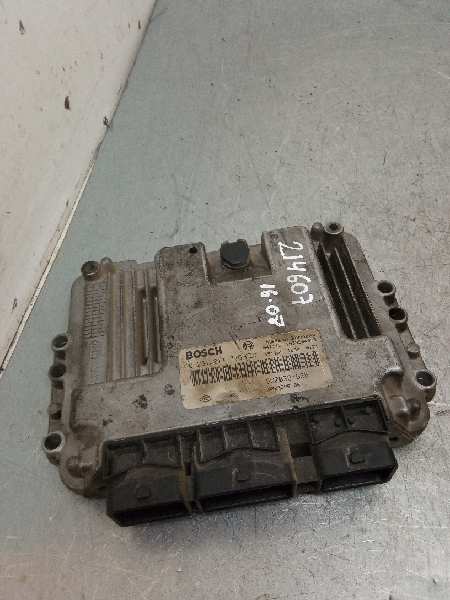Switchboard engine uce F9Q800,F9Q Q7,F9Q,F9Q B8 0281011776 de Renault Megane ii sedán (lm0/1_) 2003-2006 120 CV - pieza usada