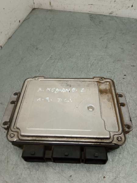 Switchboard engine uce F9Q800,F9Q B8,NO FICHA,F9Q 0281011776 de Renault Megane ii sedán (lm0/1_) 2003-2006 120 CV - pieza usada