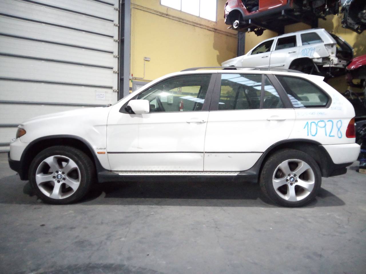 FORD X5 E53 (1999-2006) Bal hátsó sárvédő öntvénye 20963067