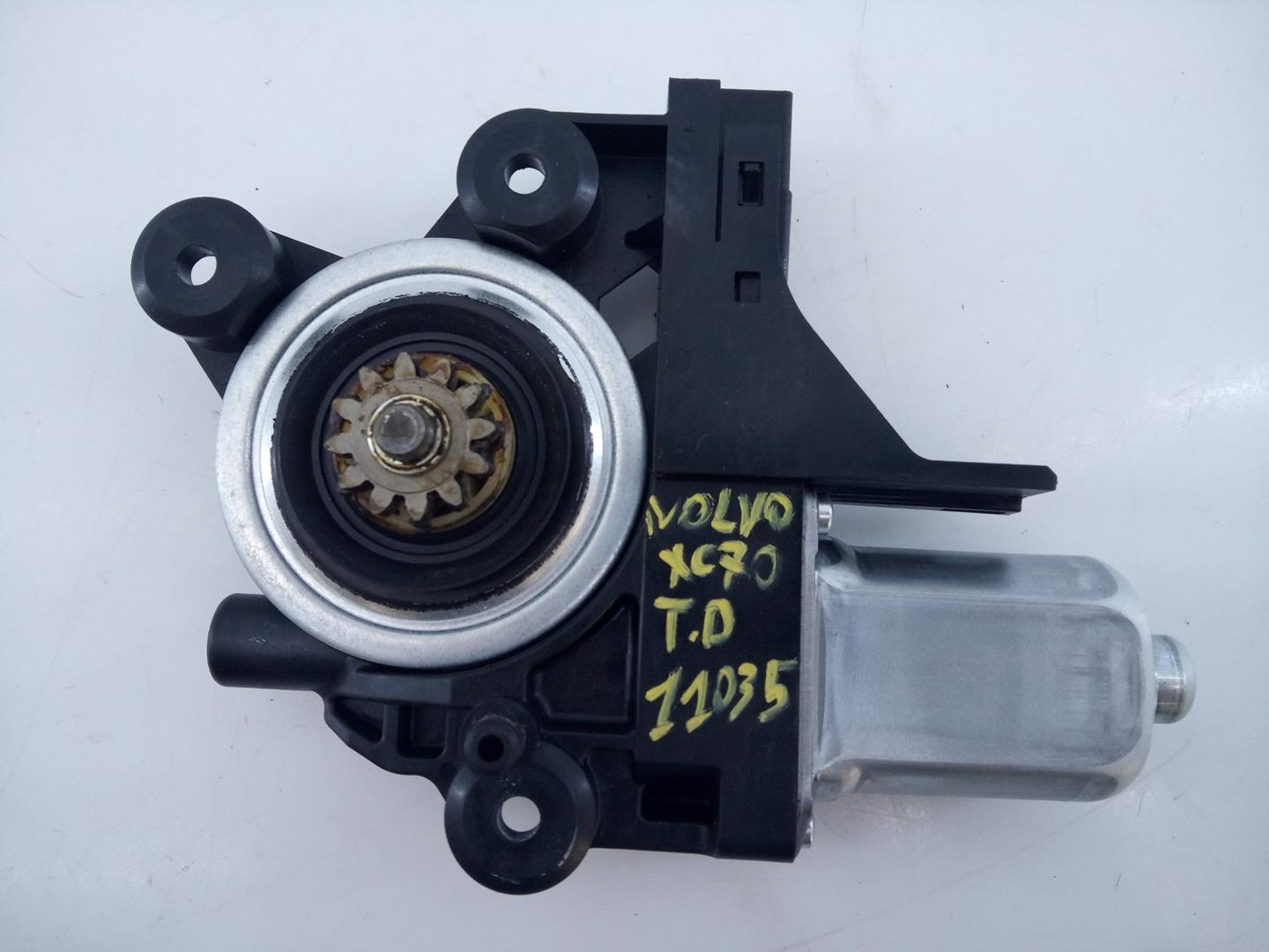 VOLVO XC70 3 generation (2007-2020) Moteur de commande de vitre de porte arrière droite 080915970716101, E1-A5-31-1 20968391