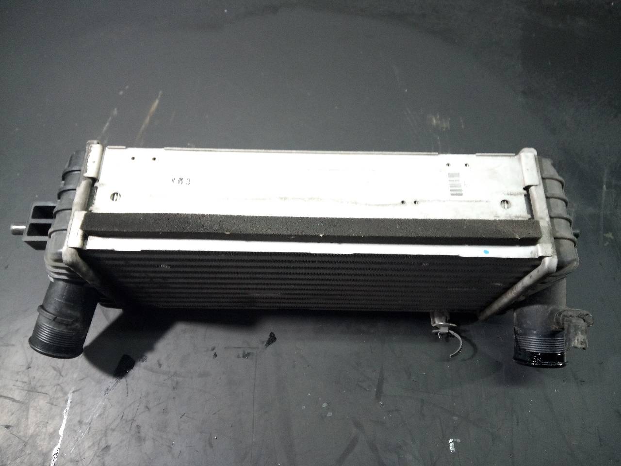 KIA Carens 3 generation (RP) (2013-2019) Radiateur de refroidisseur intermédiaire 282702A480, P2-A11-12 21822094