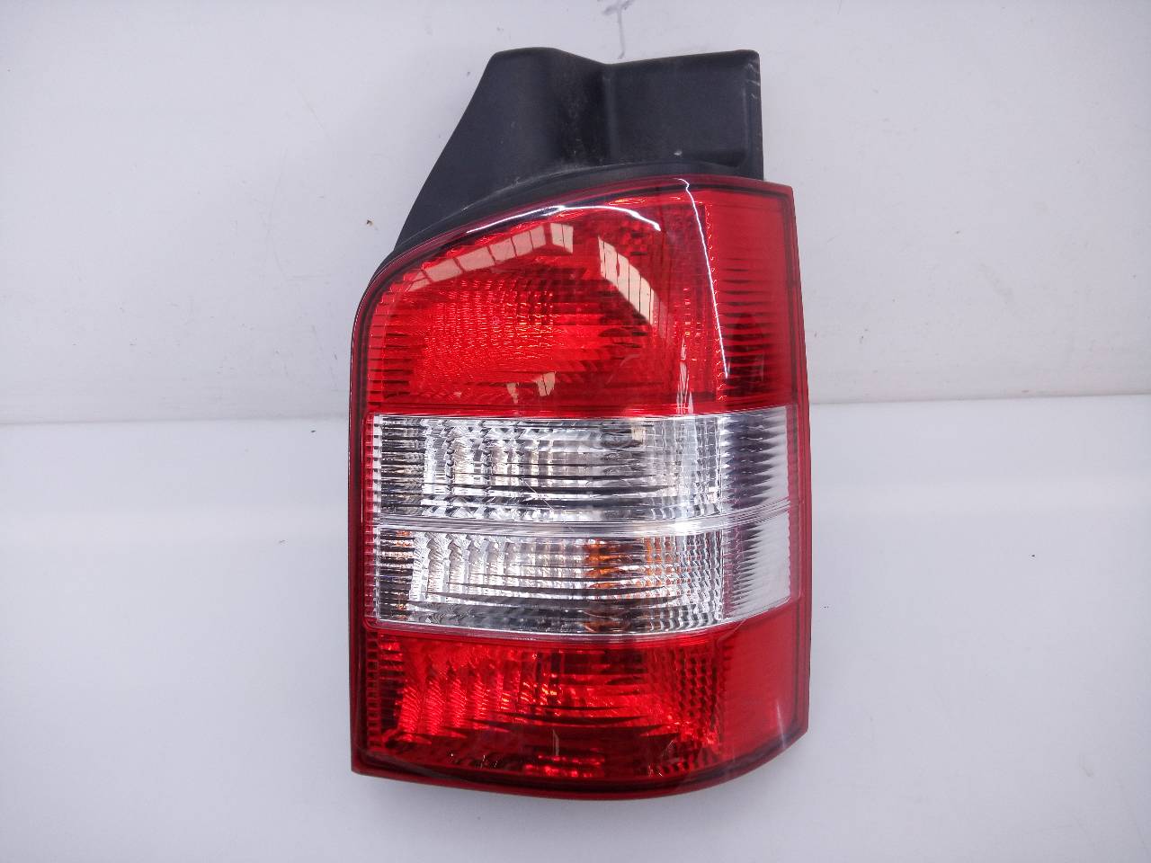 VOLKSWAGEN Transporter T5 (2003-2015) Rear Right Taillight Lamp 7H5945258A,E1-B6-38-2 21827595