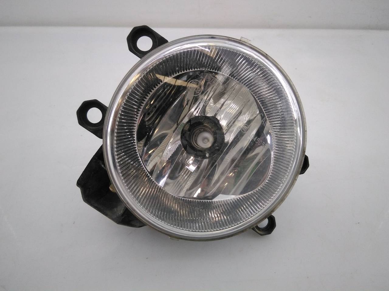 TOYOTA Land Cruiser 70 Series (1984-2024) Front Left Fog Light E2-B4-13-1 18702893