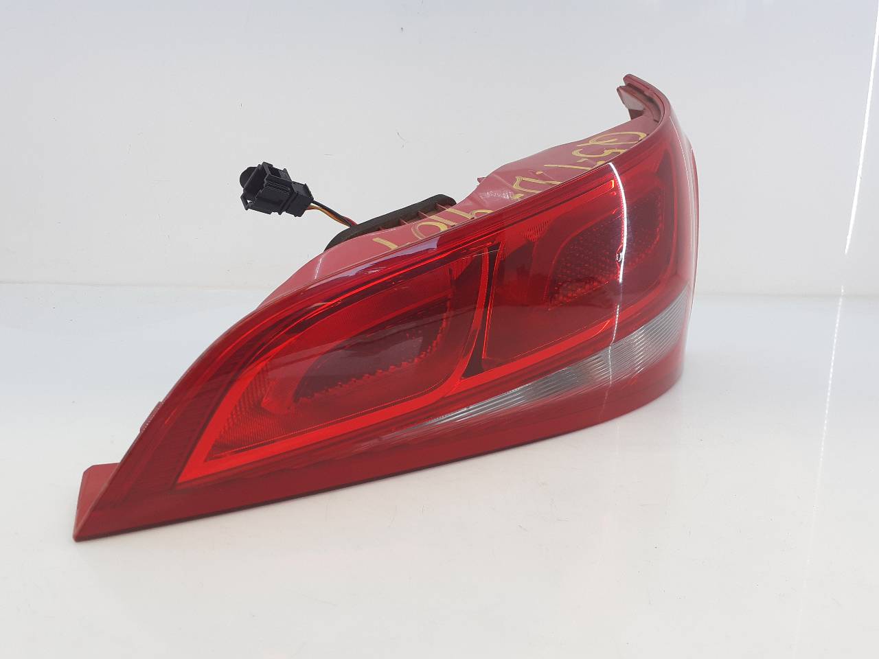 AUDI A6 C6/4F (2004-2011) Rear Right Taillight Lamp 8R0945094,E1-B6-23-1 18731033