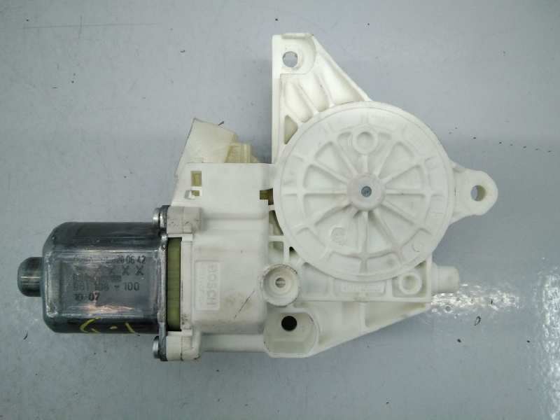 MERCEDES-BENZ C-Class W204/S204/C204 (2004-2015) Rear Right Door Window Control Motor A2048200642, E1-A2-40-1 18539273