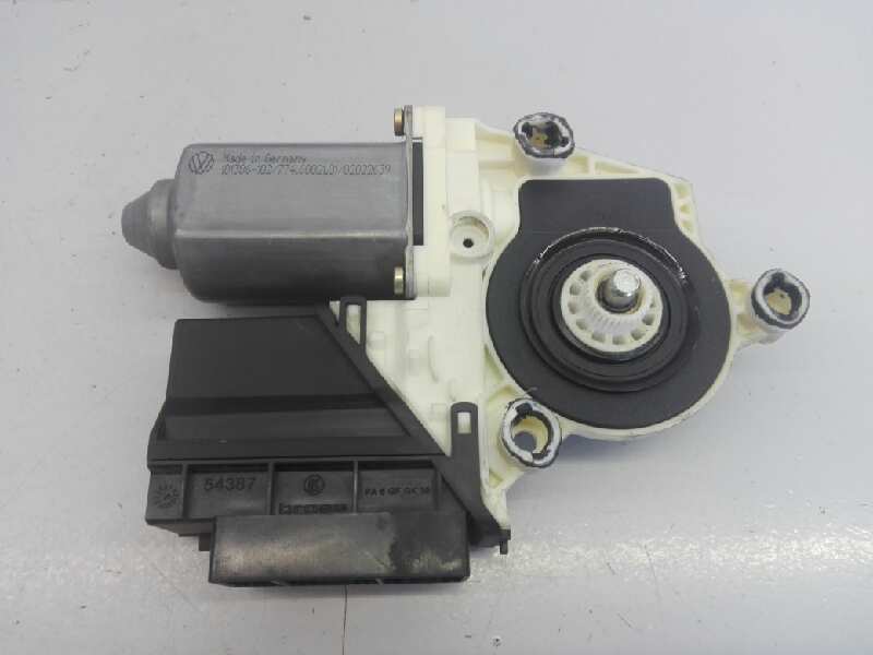 SEAT Cordoba 2 generation (1999-2009) Front Right Door Window Control Motor 6Q2959801A,E1-B6-16-2 18422176