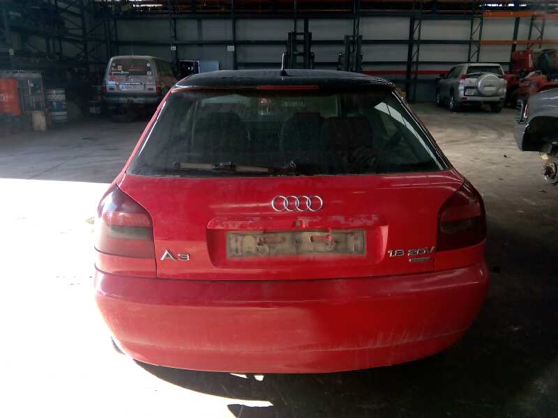 AUDI A3 8L (1996-2003) Priekinis dešinys pusašis 18690816