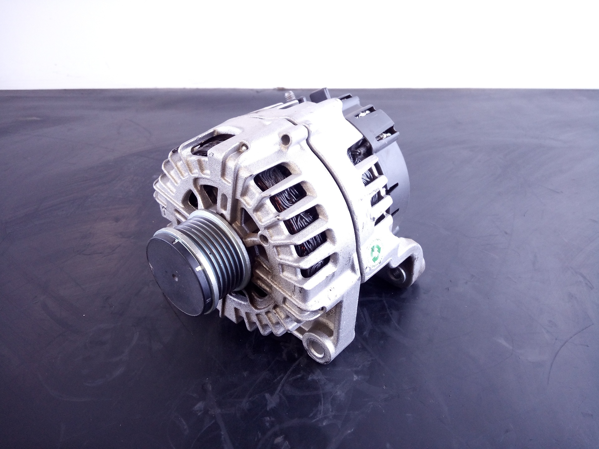 CHEVROLET 3 Series E90/E91/E92/E93 (2004-2013) Alternator FG18D111, P3-A4-15-5 23298180