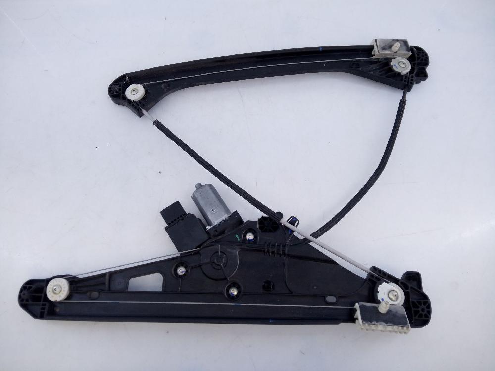 Elevalunas delantero derecho YH01 9829482280 de Peugeot 3008 suv (mc_, mr_, mj_, m4_) 2016-0 131 CV con 1965 km - pieza usada