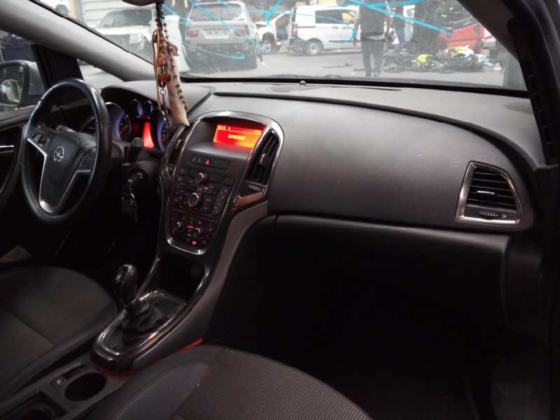 OPEL Astra J (2009-2020) Кнопка стеклоподъемника передней левой двери 13305011, E3-A5-9-4 18627858