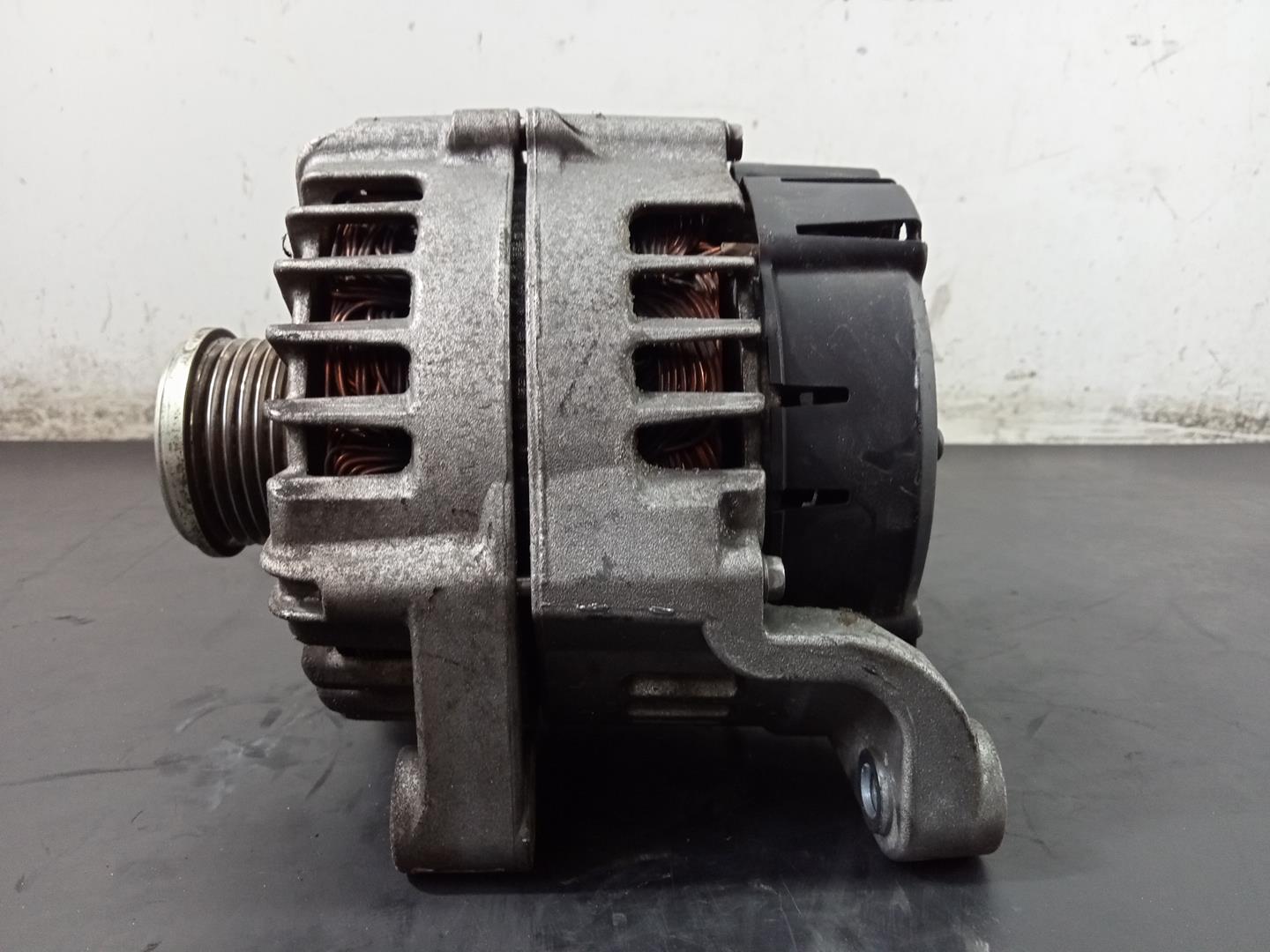 BMW 1 Series F20/F21 (2011-2020) Alternator 8519890, P3-A4-7-5 21821788